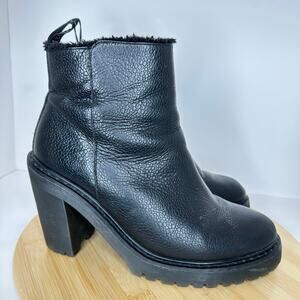 Dr. Martens Magdalena Fur Lined Boots Black Leather Heeled Chelsea Boots Size 10